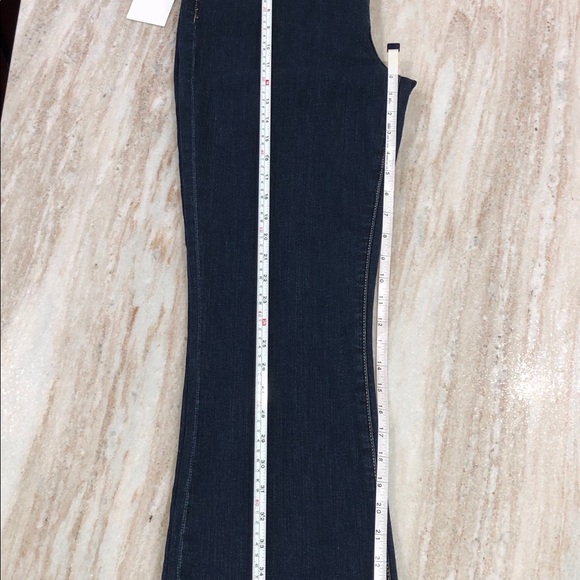 7 For All ManKind High Waist Slim Kick - Sz 31 - Picture 4 of 12